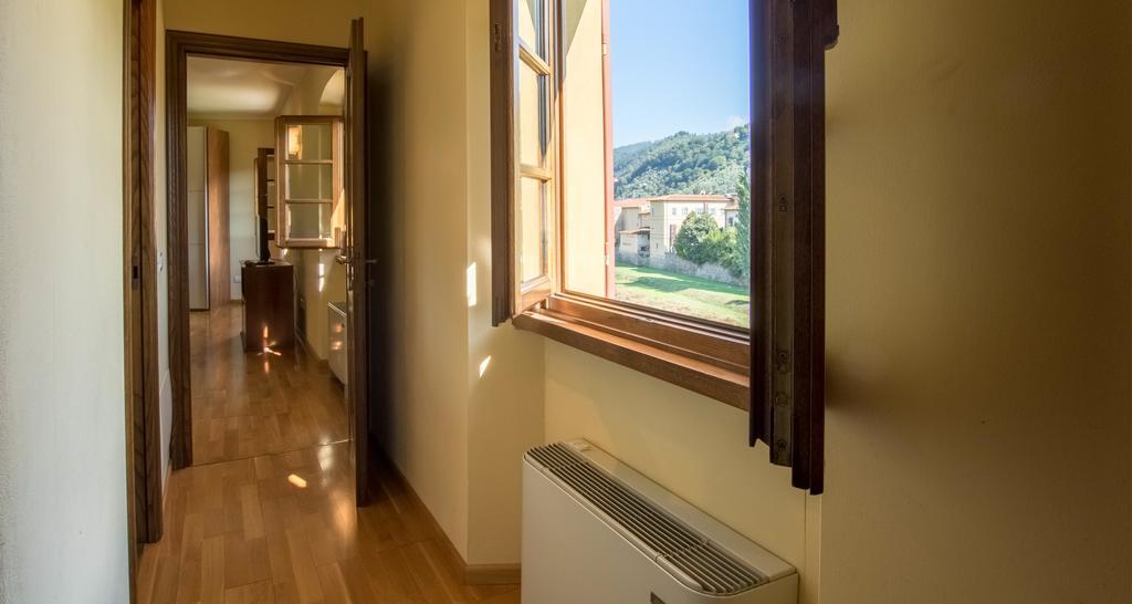 فندق Palazzo Piazza Mazzini بيسيا المظهر الخارجي الصورة